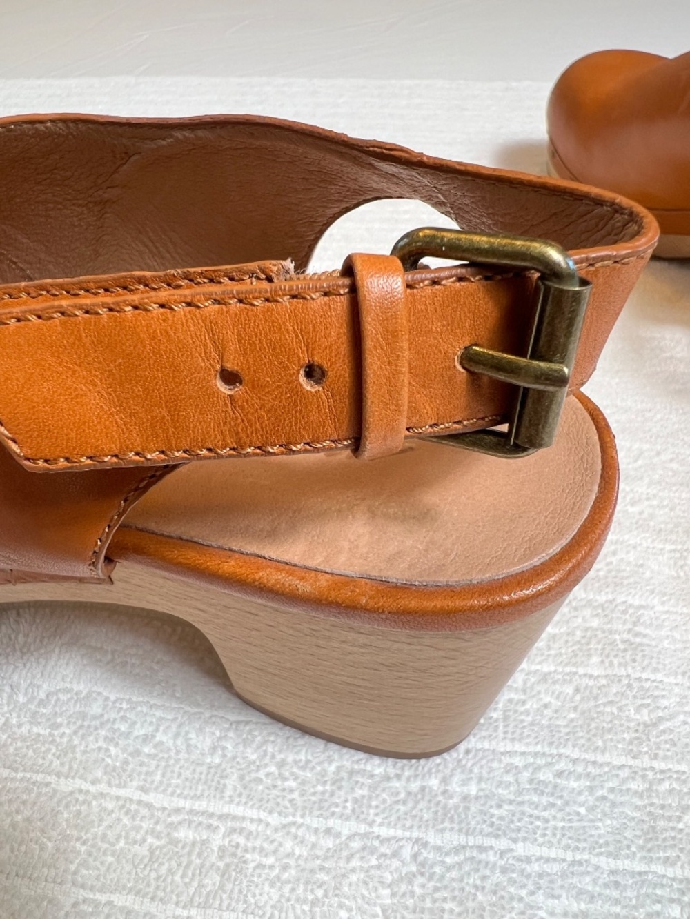 Madewell Mario Slingback Leather Clogs - Picture 10 of 15